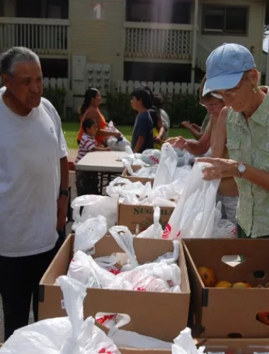 Volunteers on Maui