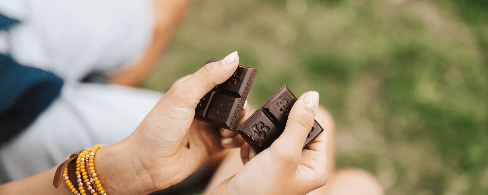 Couple tries Hawaii-made chocolate