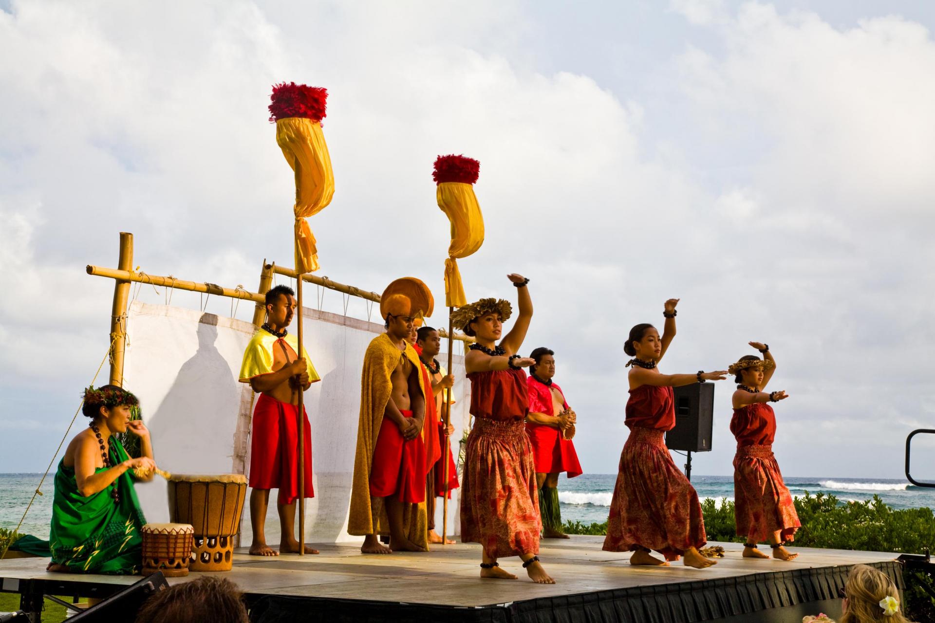 Hawaiian Luau  Luaus in Hawaii  Go Hawaii