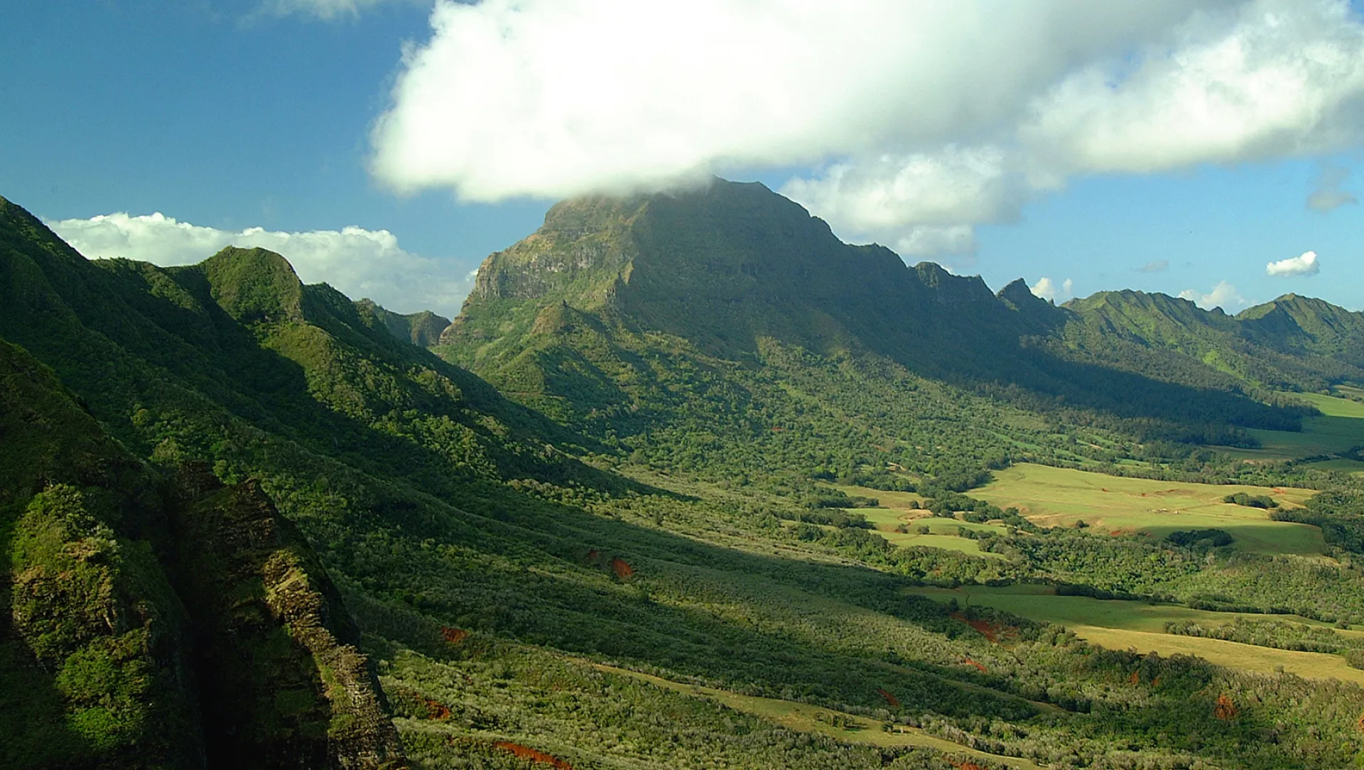 Hāʻupu: Kauaʻi’s Guardian Haupu: Kauai’s Guardian