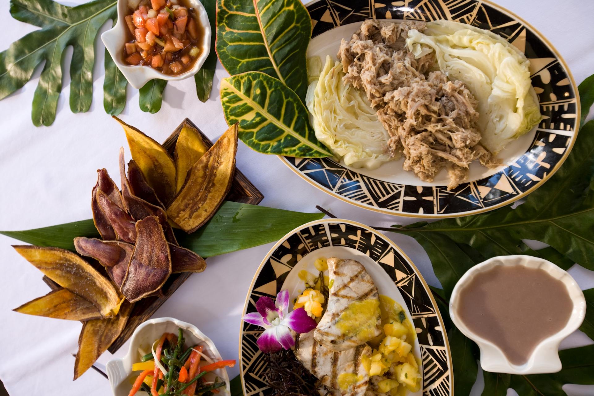 Lūʻau Luau