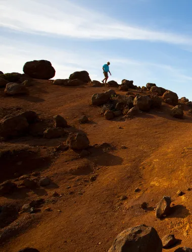 Hiker exploring Keahiakawelo on Lānaʻi in Hawaiʻi