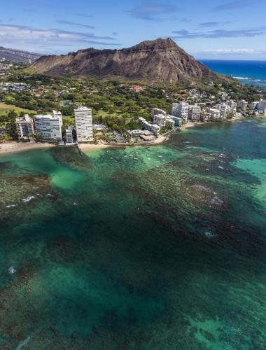 Diamond Head on the island of Oahu is one of Hawaii's most famous natural landmarks