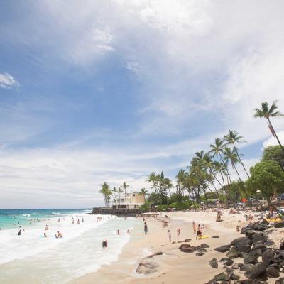 Crystal clear beaches in Kona on the island of Hawaii