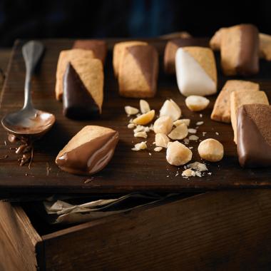 Chocolate Dipped Original Macadamia Nut Shortbread