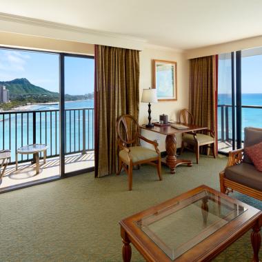 1 Bed Diamond Head Ocean Front