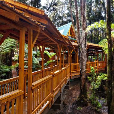 Laukapu Forest Cottage Walkway of 1,000 peaces