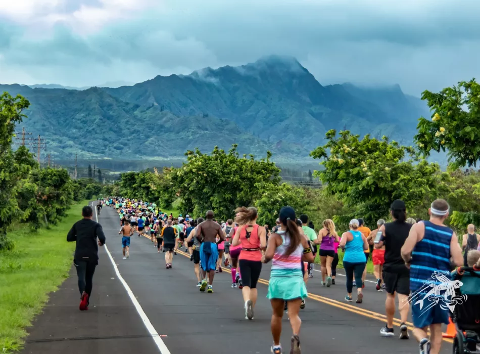 Runners leave the Poipu area for the Tunnel of Trees.
