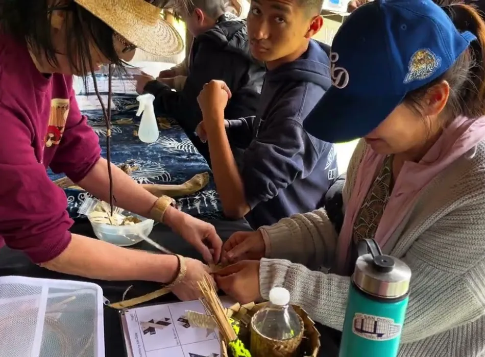 Embedded thumbnail for Hula Arts At Kīlauea: Aloha Friday Cultural Activites