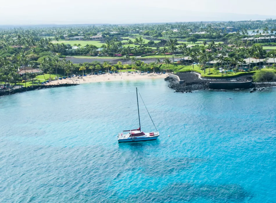 sailing in Hawaii