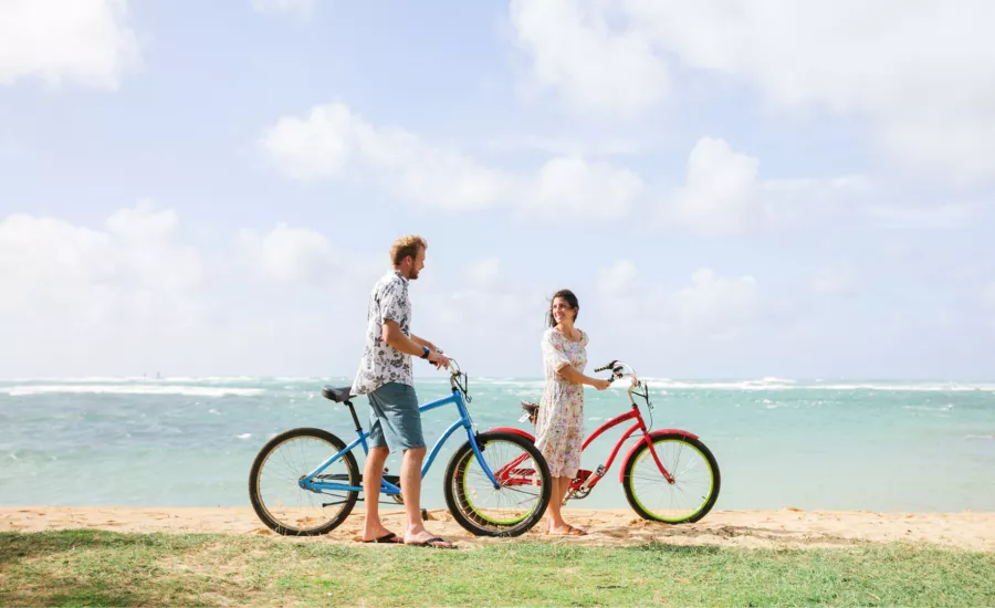 Couple enjoys biking in Hawaii