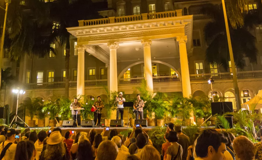 Aloha Festival performance at Surfrider